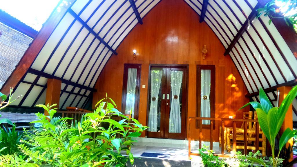 Ina Gili Guesthouse Гили-Эйр Экстерьер фото