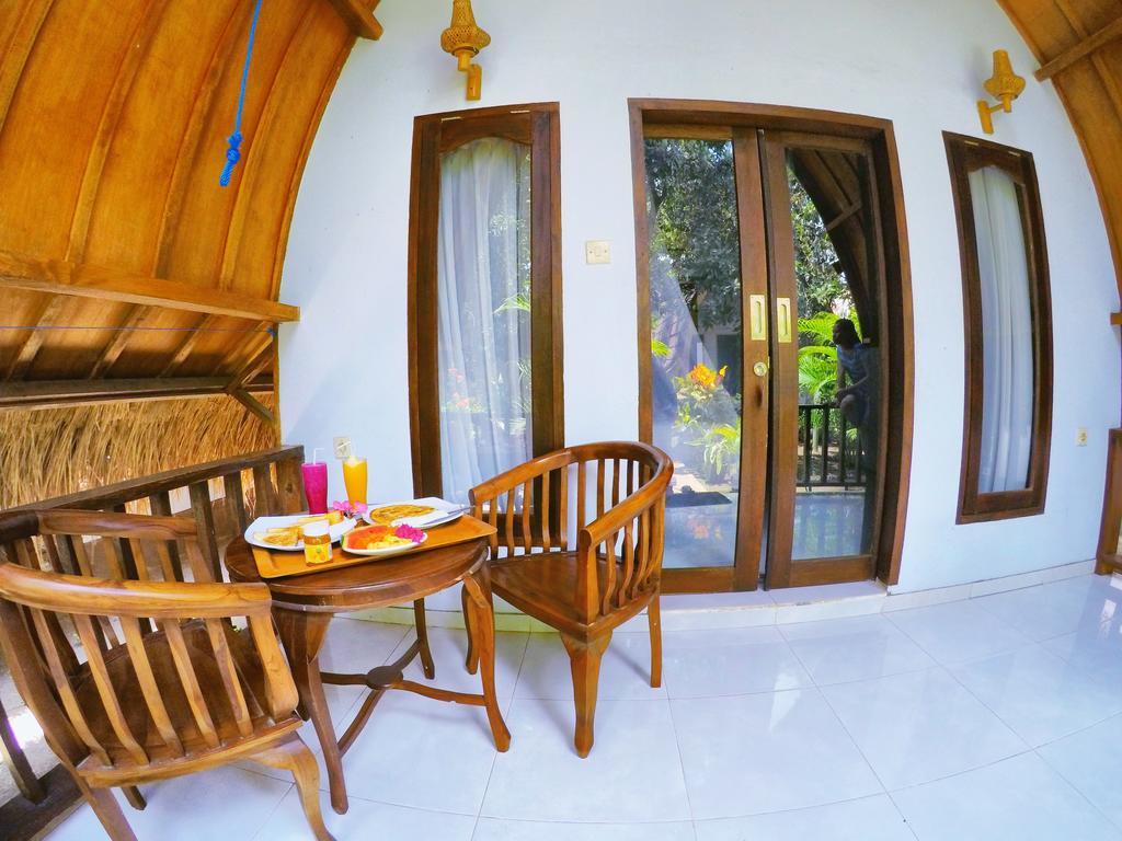 Ina Gili Guesthouse Гили-Эйр Экстерьер фото