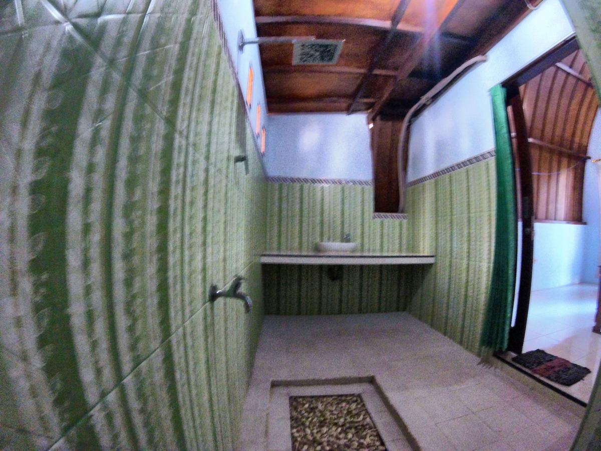 Ina Gili Guesthouse Гили-Эйр Экстерьер фото
