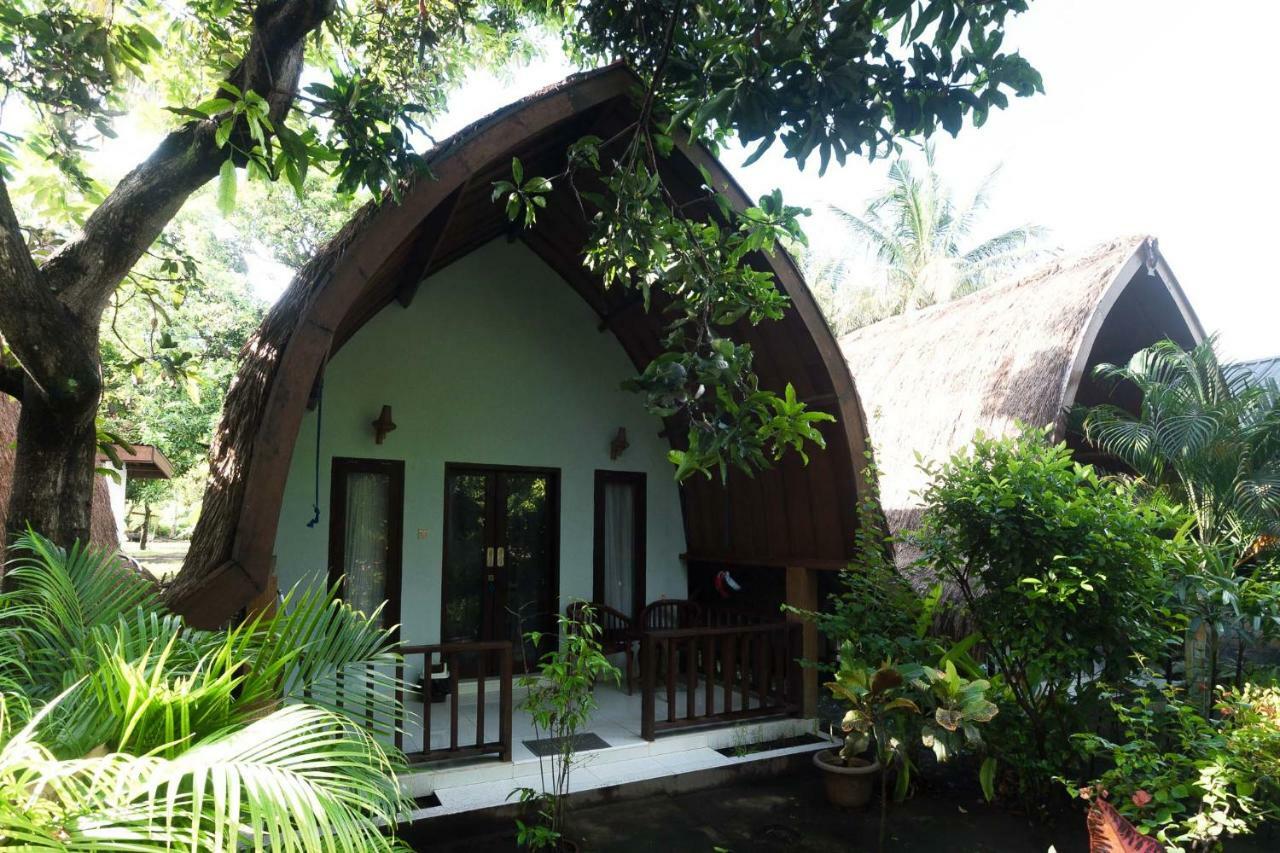 Ina Gili Guesthouse Гили-Эйр Экстерьер фото